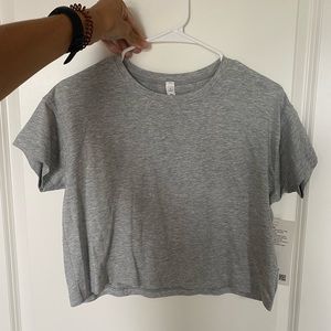 NWT lululemon cates crop tee